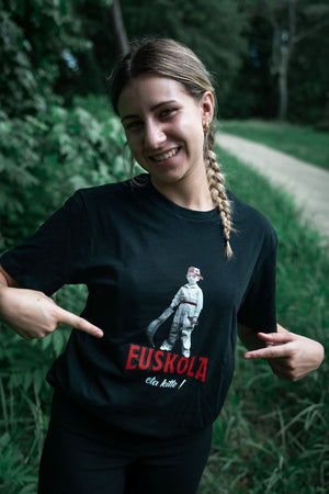 Tee-shirt EUSKOLA x EZ KEXA "Euskola ta kitto!" Noir