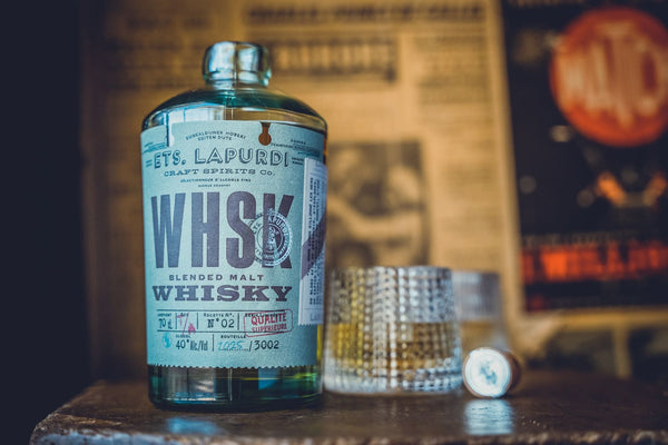 Pack Blended Malt Whisky WHSK 3 ans d'âge 40° ETS Lapurdi 70 cl + 2 verres 35cl